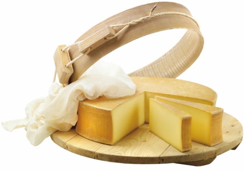 La différence entre le fromage de montagne cru et le fromage de montagne pasteurisé
